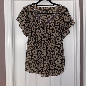 EXPRESS Cheetah Print Blouse - MEDIUM